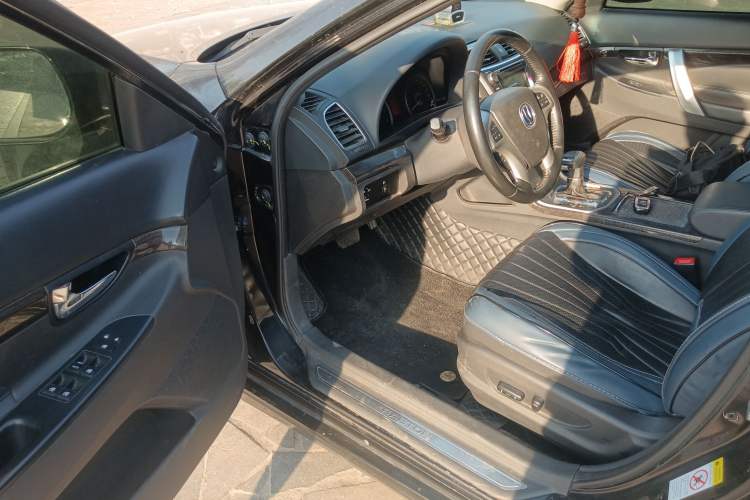 Used CHANGAN Raeton 2014 1.8T Automatic Prestige Anniversary Edition China V Standard Driver Seat