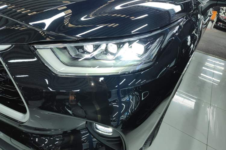 Used Toyota Highlander 2024 2.5L Smart e-Power Dual-Motor All-Wheel-Drive Elite Version – 7 Seats Left Front Headlight