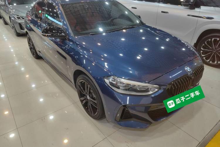 Used BMW 1 Series 2022 125i M Sport Night Edition Front Right 45 Deg