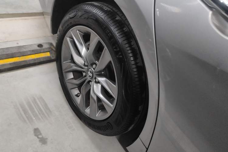 Used Toyota Avalon 2019 2.0L Luxury Edition China VI Standard
