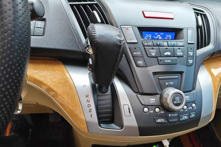 Used Honda Odyssey 2011 Jingxiu 2.4L Luxury Edition Gear Lever