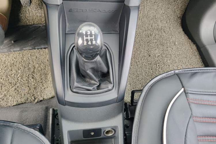 Used Ford EcoSport 2013 1.5L Manual Comfort Model Gear Lever