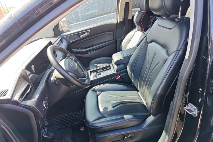 Used Ford Edge 2021 PLUS EcoBoost 245 Two-Wheel-Drive Titanium 7-Seater