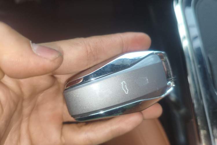 Used JAC Yiwei 3 2023 505km Pro