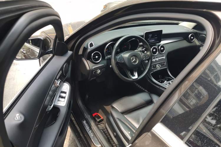 Used Mercedes-Benz C-Class 2015 C 200 L Sport Edition Driver Seat