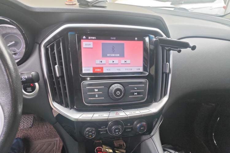 Used JMC Yusheng S350 2016 2.0T Automatic All-Wheel Drive Gasoline Ultra-Luxury 7-Seater