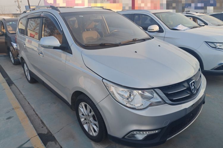 Used Baojun 730 2014 1.5L Manual Luxury Navigation ESP Version 7 Seats