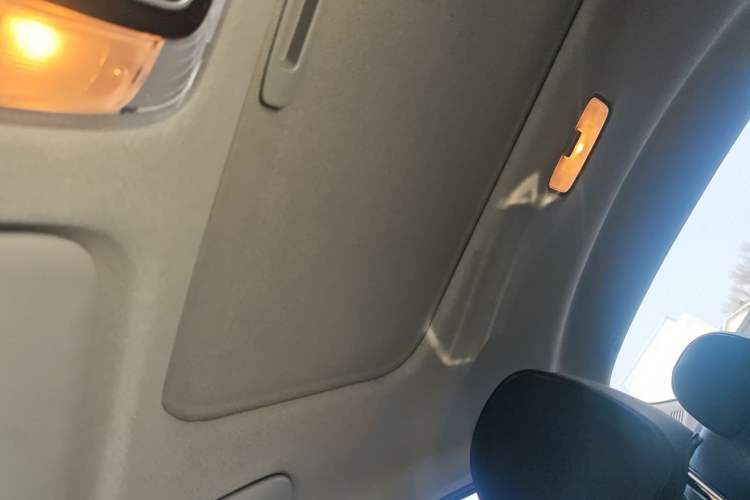 Used Hyundai Elantra 2023 1.5L CVT GLX Elite Edition Headliner