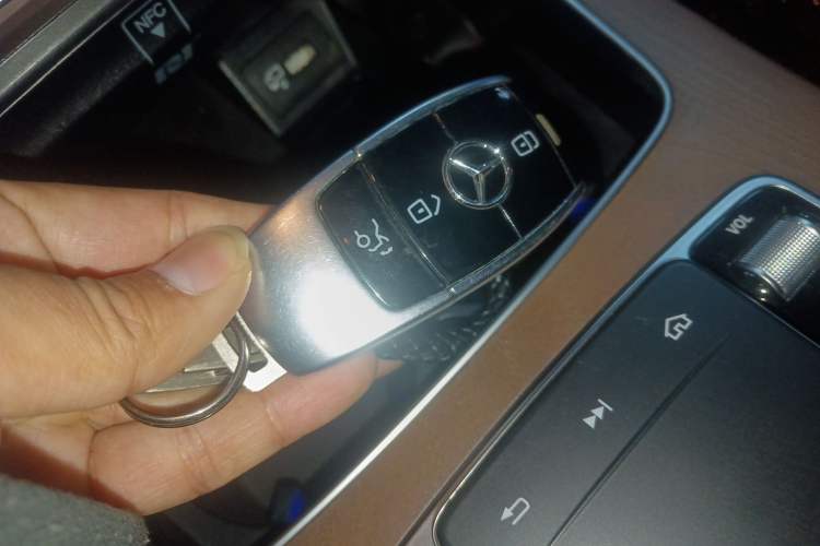 Used Mercedes-Benz E-Class 2020 Facelift E 260 L