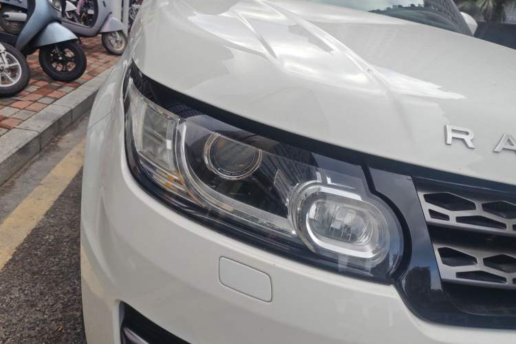 Used Land Rover Range Sport 
