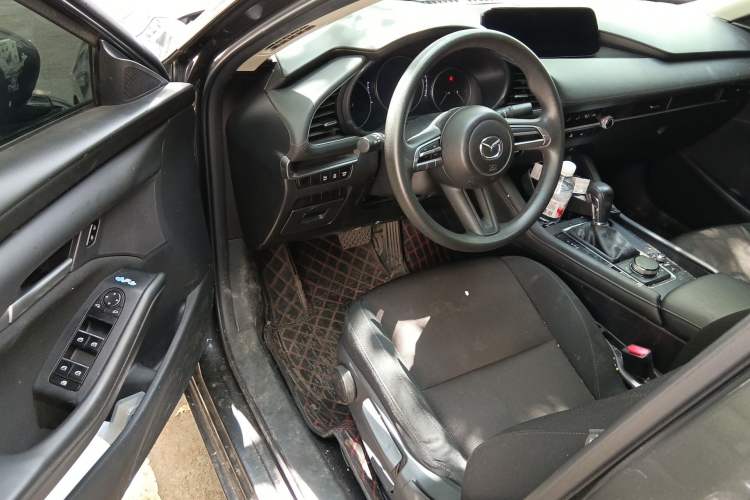 Used Mazda 3 Axela 2021 1.5L Automatic ZhiMei Edition