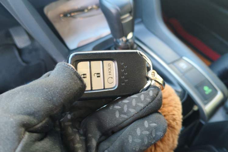 Used Honda Civic 2021 HATCHBACK 220TURBO CVT New Trendsetter
