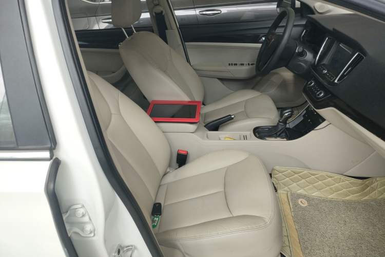 Used Roewe 360 2017 1.5L Automatic Luxury Edition