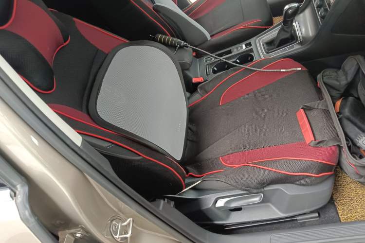 Used Volkswagen Golf 2016 1.6L Automatic Comfort Model Right Front Seat