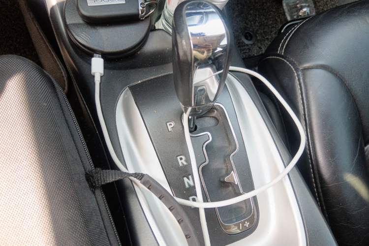 Used Dodge Journey 2013 2.4L Two-Wheel Drive Luxury Version