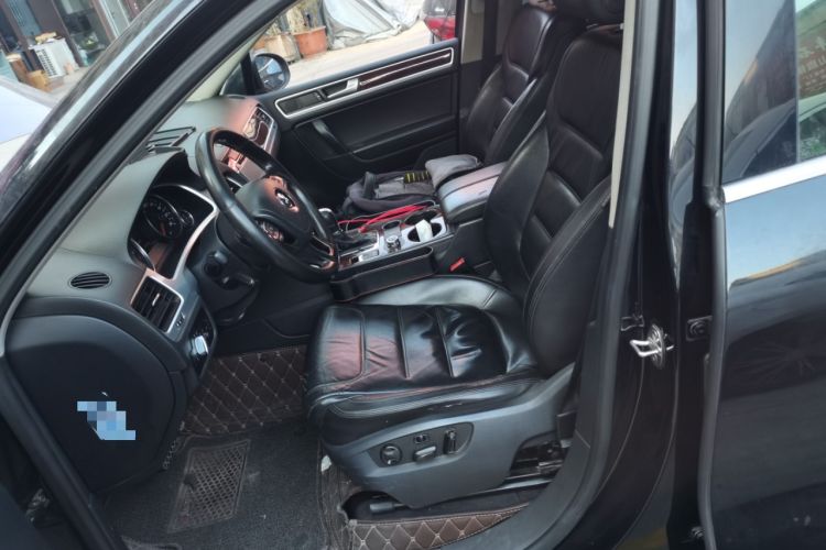 Used Volkswagen Touareg 2015 3.0 TDI Diesel Standard Model Left Front Seat