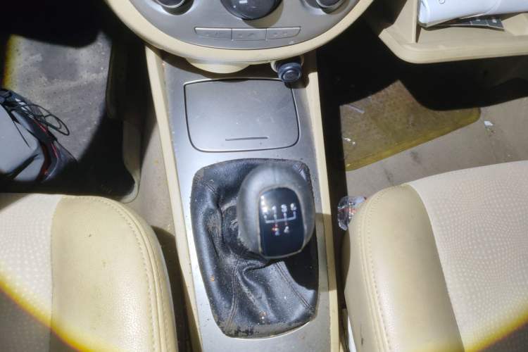 Used Buick Excelle 2011 1.6 LX-MT
