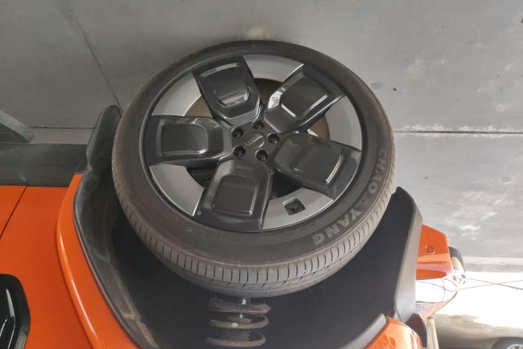 Used iCAR V23 2026 Model V23S 501 Four-Wheel Drive Peak Performance Edition Exterior 4