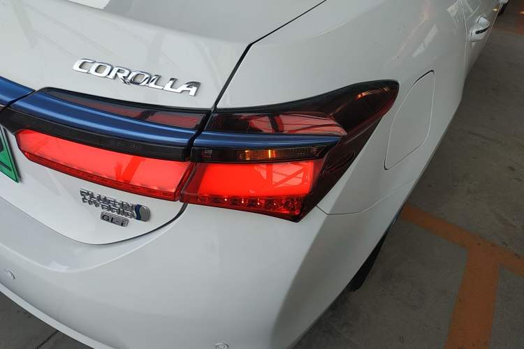 Used Toyota Corolla Hybrid E+ 2019 1.8L E-CVT Leading Edition
