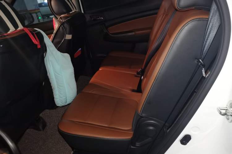 Used CHANGAN OSHAN CX70 2016 1.6L Manual Luxury Model
