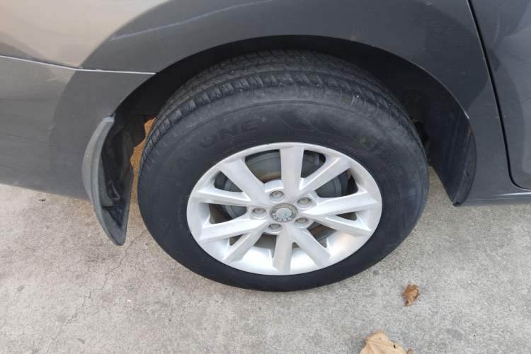 Used Skoda Rapid 2013 1.4L Manual Enjoyment Model