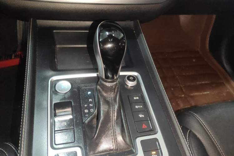 Used BYD Tang 2018 2.0T Automatic SmartConnect Luxury 7-Seater China V Emission Standard