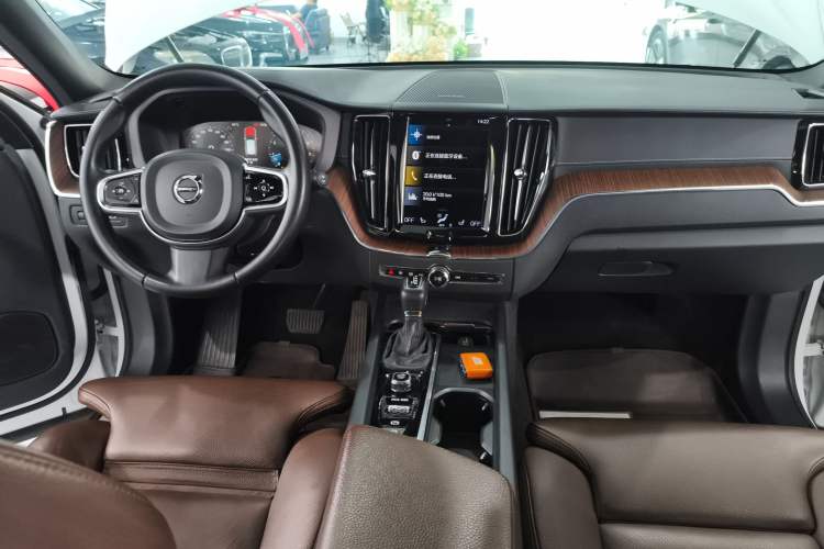 Used Volvo XC60 2021 T5 4x4 Zhiya Luxury Edition
