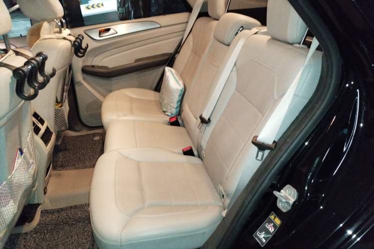 Used Mercedes-Benz M-Class 2014 ML 320 4MATIC
