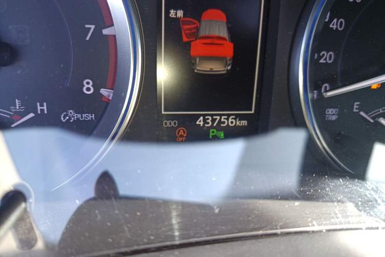 Used Toyota Highlander 2018 2.0T Four-Wheel Drive Luxury Version 7 Seats China VI Standard
