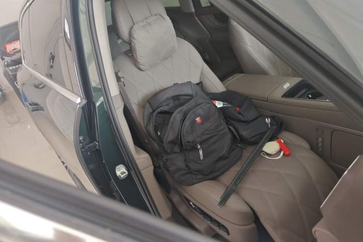 Used Hima AITO M9 2025 Extended-Range Ultra Version 52 kWh 5-Seater Edition