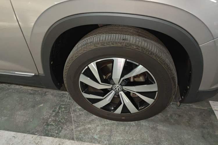 Used Volkswagen Tayron 2019 330TSI Two-Wheel Drive Luxury Model China VI Standard
