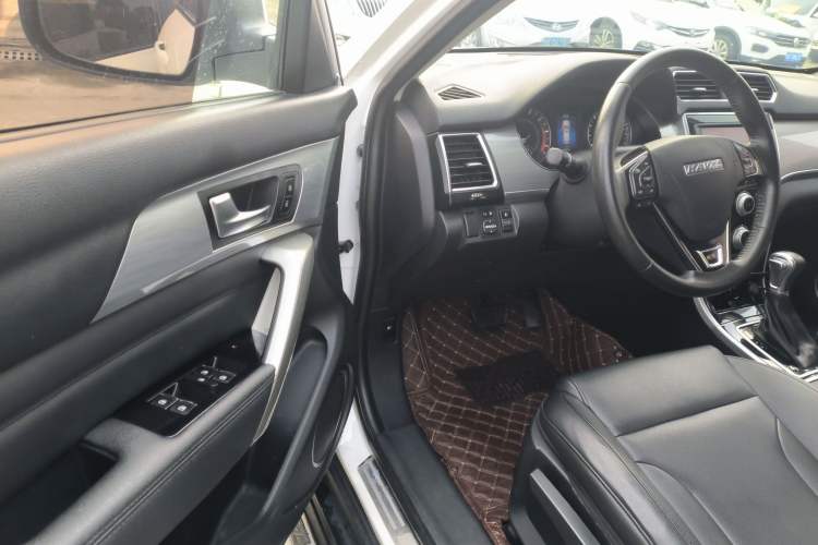 Used Haval H2 2017 Red-Label 1.5T Automatic Two-Wheel Drive Elite Model
