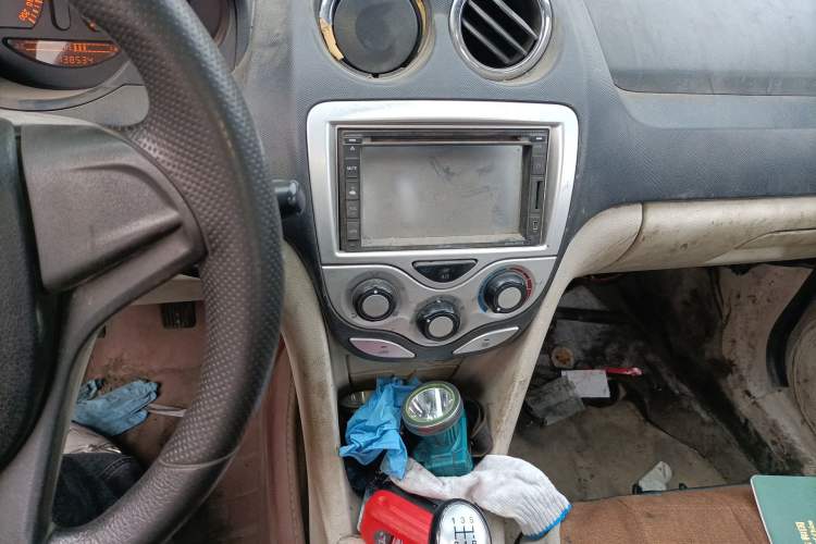 Used JAC Group J3 2012 1.3L Manual Comfort Edition Audio And AC Panel