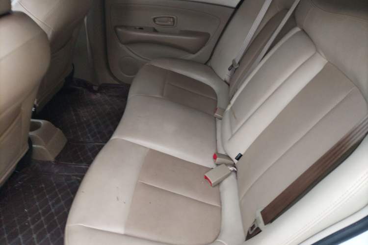 Used Dongfeng Junfeng E11K 2019 Standard Model