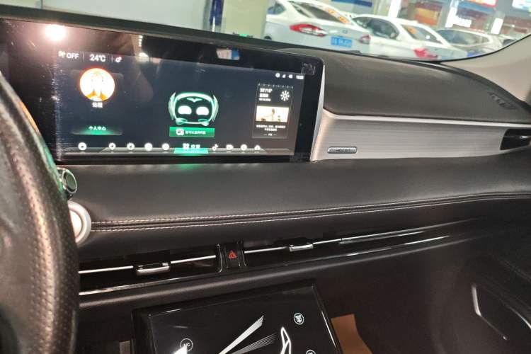 Used NETA U 2021 Pro 400 Cruiser Edition Audio And AC Panel