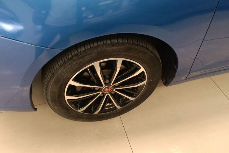 Used Roewe i5 2020 1.5L Automatic 4G Connect Luxury Flagship Edition