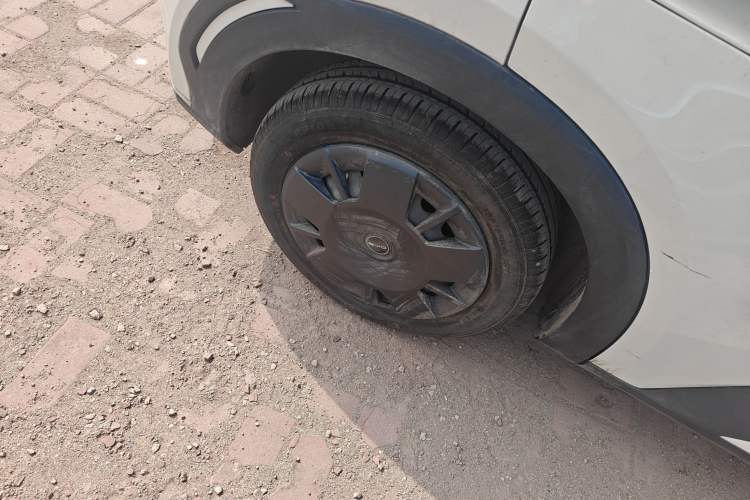 Used BYD Seagull 2024 Honor Edition 305km Dynamic Version Right Rear Wheel Hub