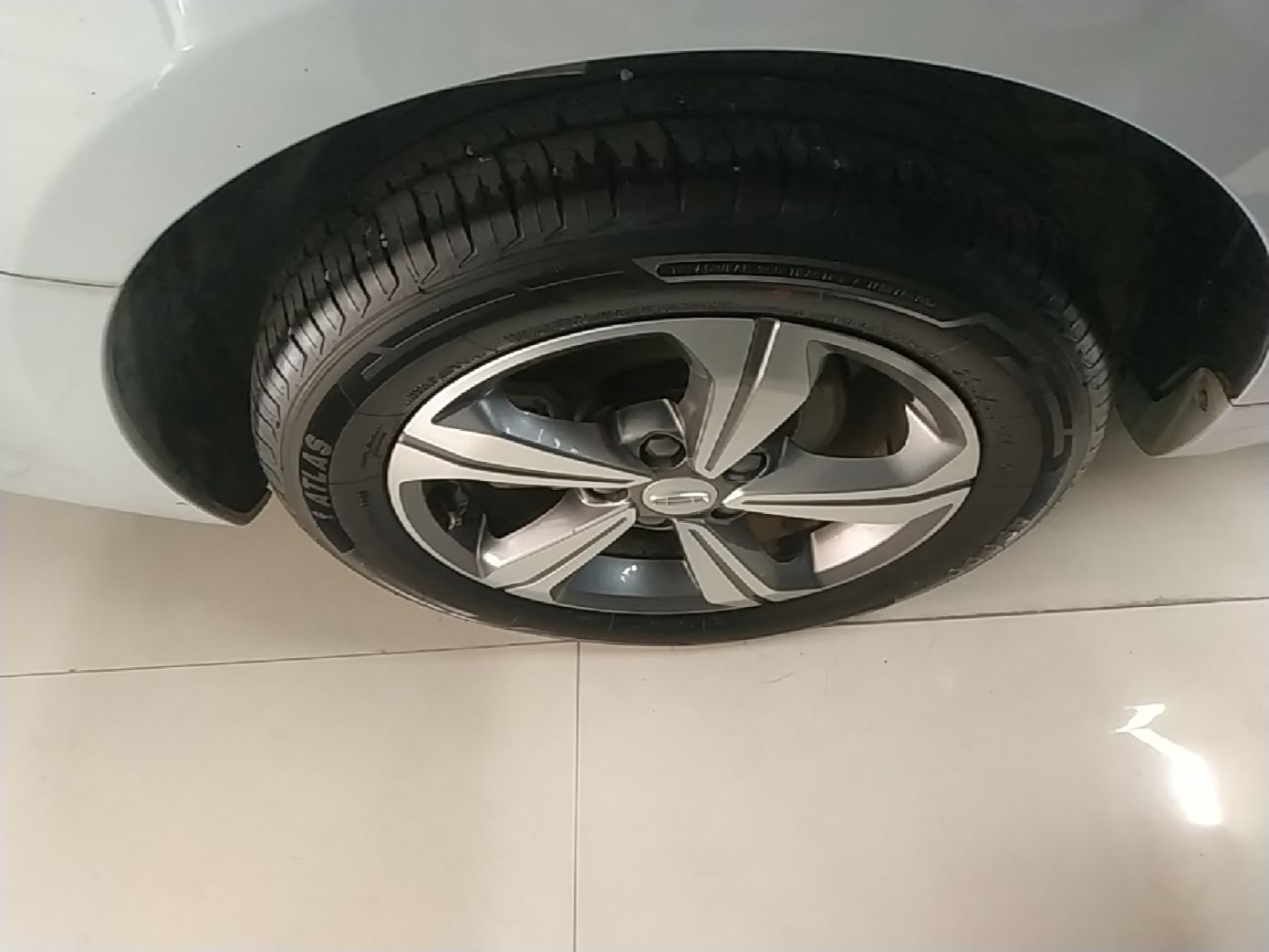 Geely Auto Emgrand L HiP 2024 Longteng Edition 1.5TD-DHT Pro 100KM Superior Model — снимка 11