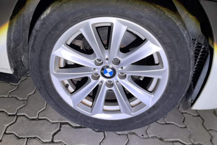 Used BMW 5 Series 2014 520Li Elegant Model