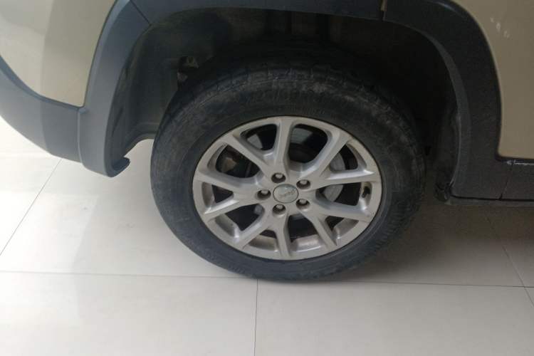 Used Jeep Cherokee 2014 2.4L Urban Edition