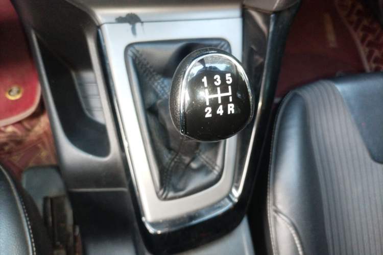 Used Ford Focus 2012 Hatchback 1.6L Manual Fashion Edition
