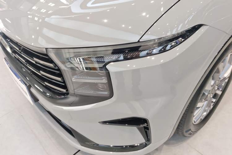 Used Ford Edge 2023 Ford Explorer L 2.0T EcoBoost Four-Wheel Drive 7-Seater Supreme Model