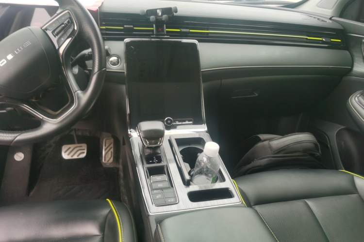 Used Roewe RX5 2021 PLUS 330TGI Automatic National Style Smart Luxury Edition Audio And AC Panel