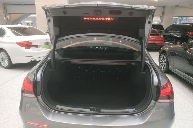 Used Mercedes-Benz A-Class 2021 A 200 L Sport Sedan Fashion Model
