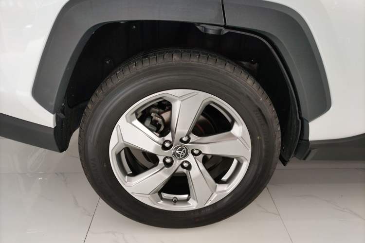 Used Toyota RAV4 2021 2.0L CVT Two-Wheel Drive Fashion PLUS Edition
