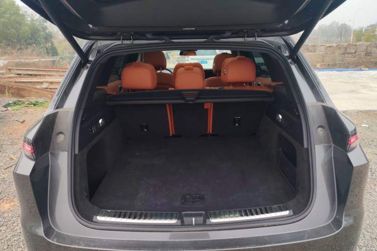 Used Li Auto L7 2025 Ultra Smart Refreshed Edition
