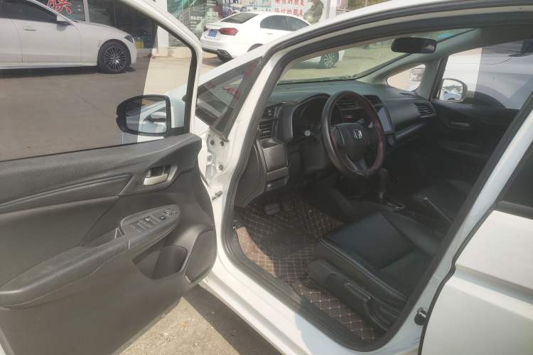 Used Honda Fit 2018 1.5L CVT Comfort Version