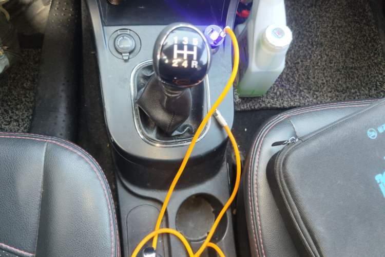 Used Dongfeng Fengon 360 2015 1.5L Manual Luxury Model 5 Seats China IV Standard