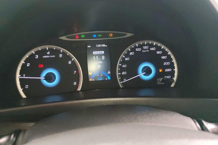 Used CHANGAN Raeton 2014 1.8T Automatic Prestige Anniversary Edition China V Standard Instrument Cluster