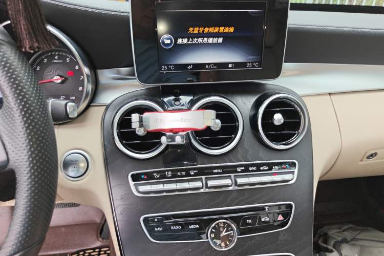 Used Mercedes-Benz C-Class 2015 C 180 L Sport Edition Audio And AC Panel